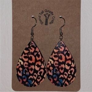 VS Pink multi color leopard print wood tear drop earring set new